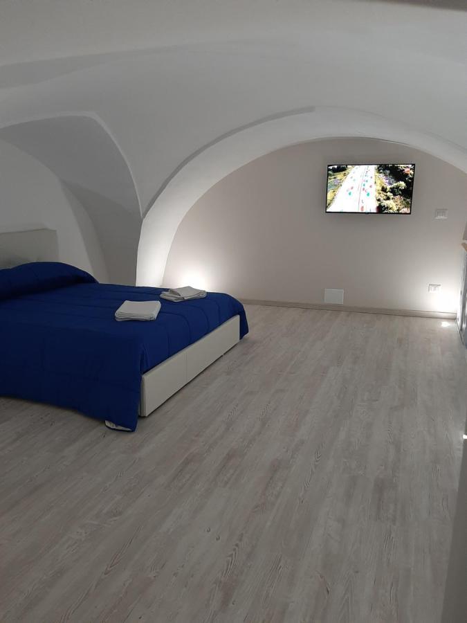 Bed Casa Vacanza Via Gallipoli - Corte Bari Brindisi Exterior foto